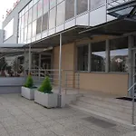 Hotel Saris 3*