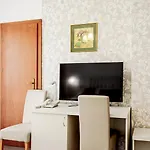 Saris Hotel 3*