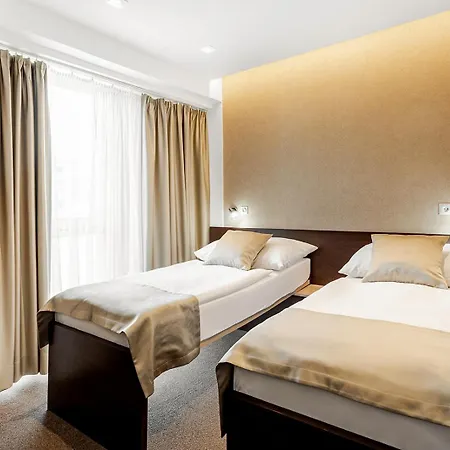 Saris Hotel