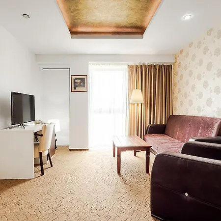 Saris Hotel 3*